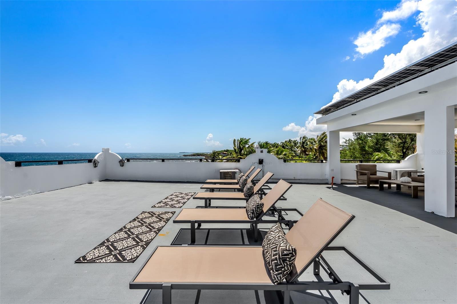 KIKITA BEACH - Residential