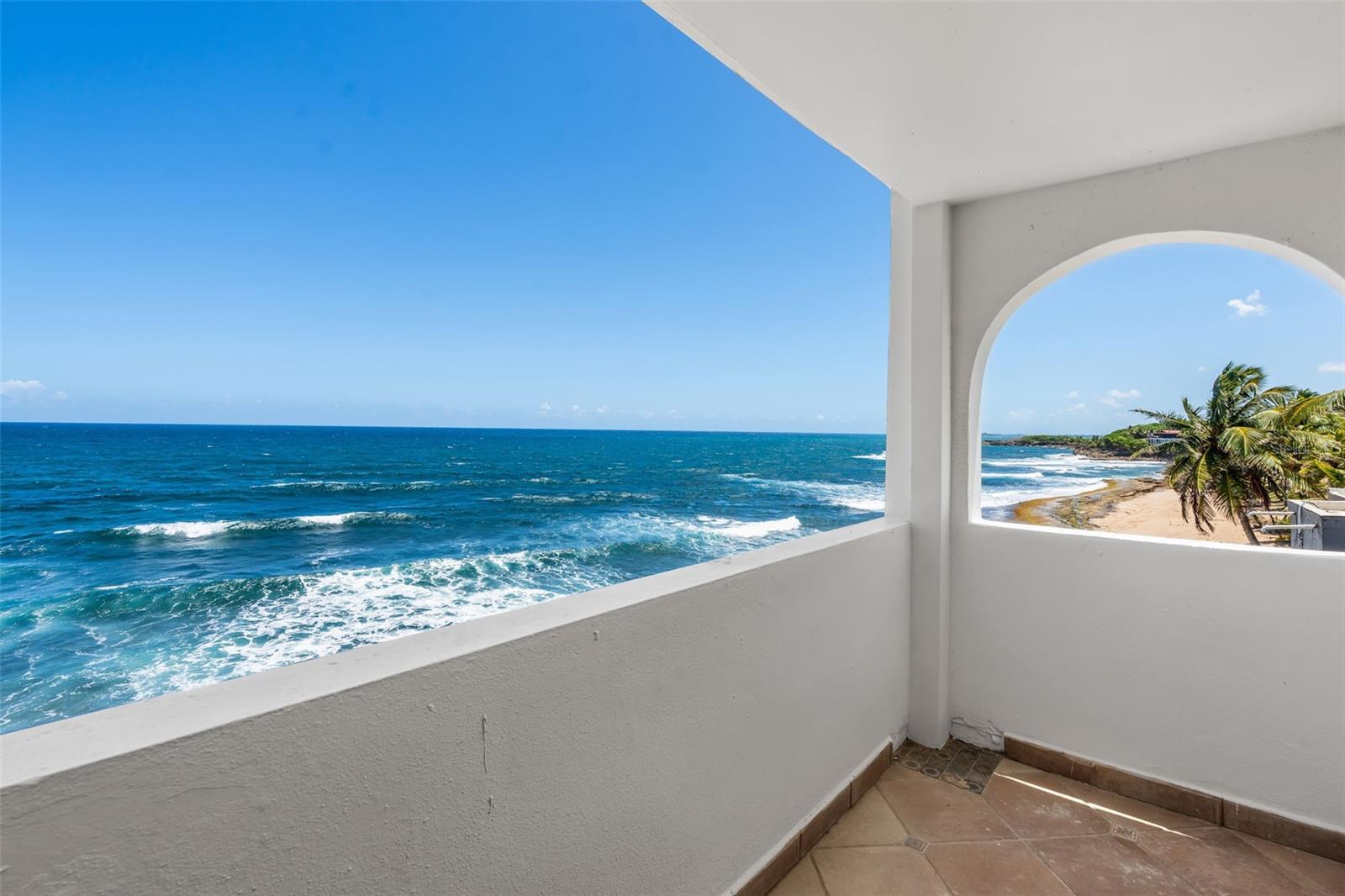 KIKITA BEACH - Residential