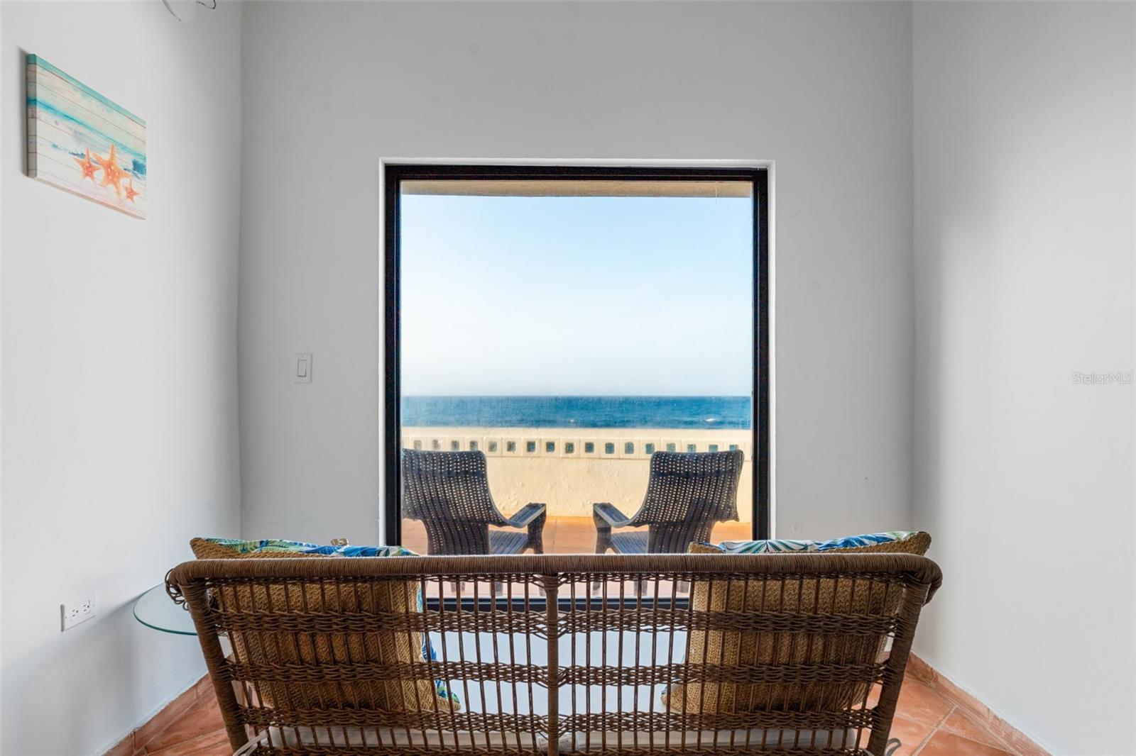 KIKITA BEACH - Residential