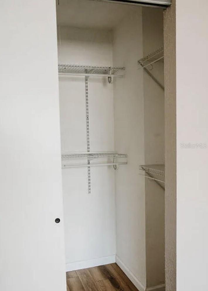 CIRCLE PARK - Residential Lease