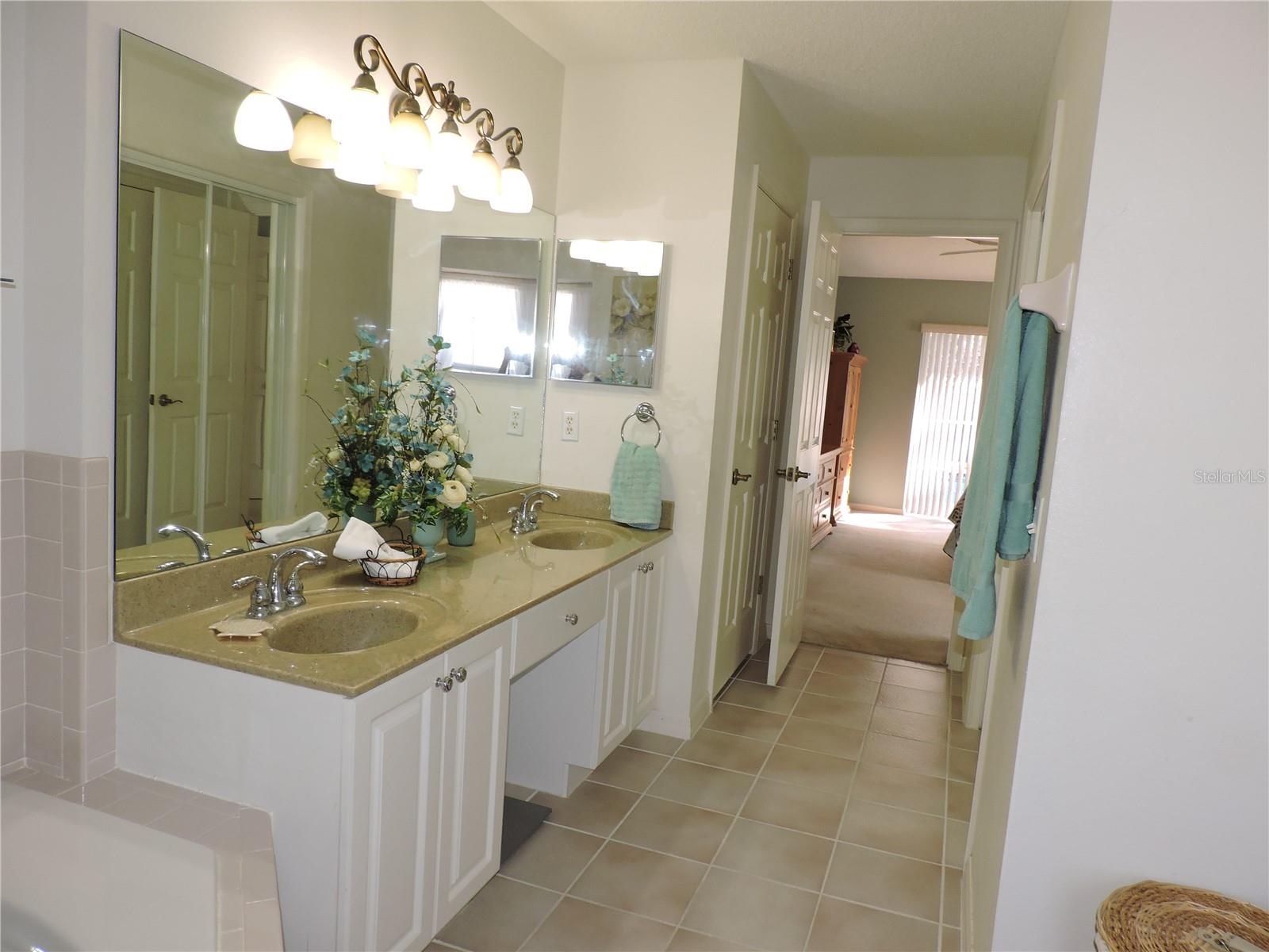 OAKWOOD GOLF CLUB - Residential