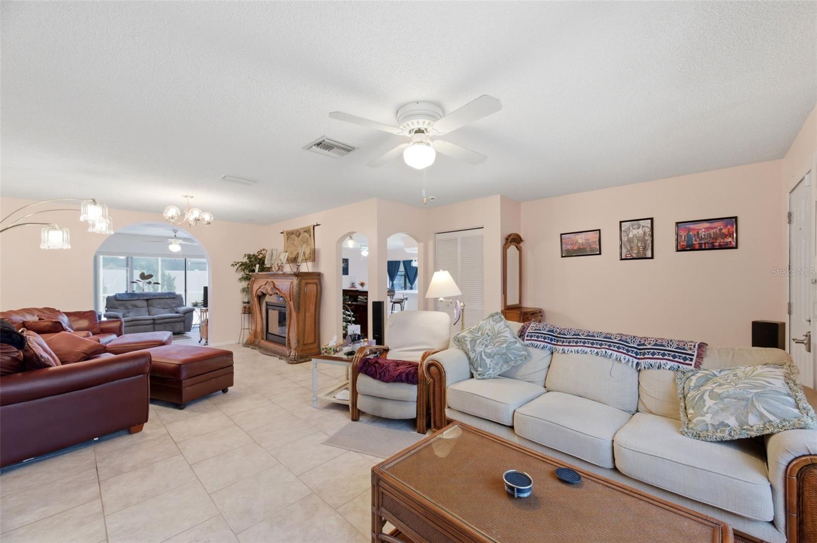 HOLIDAY LAKES WEST - Residential