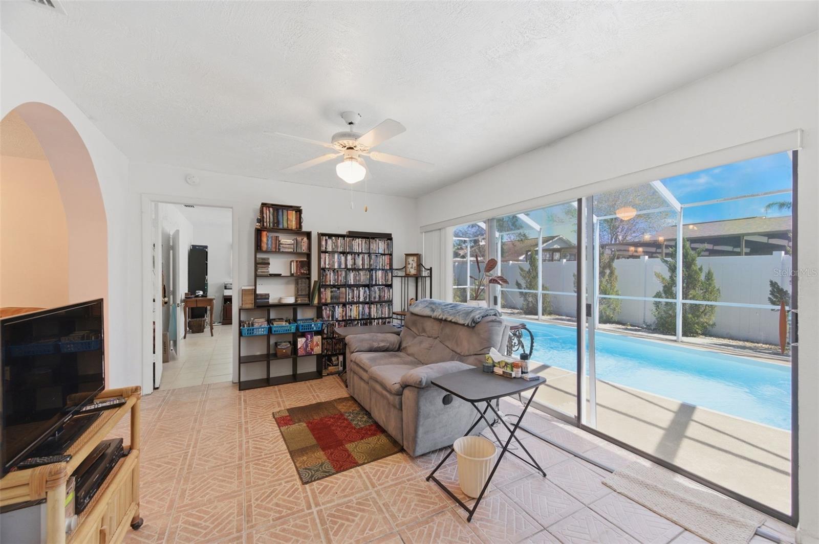 HOLIDAY LAKES WEST - Residential