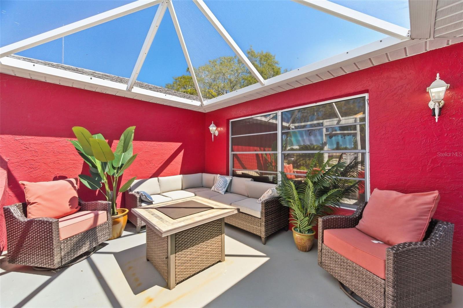 HOLIDAY LAKES WEST - Residential