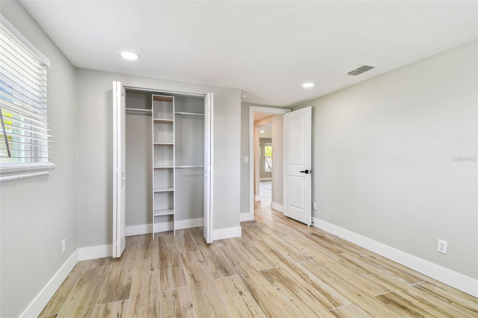 HUDSON BEACH ESTATES UN 3 ADD 1 - Residential Lease