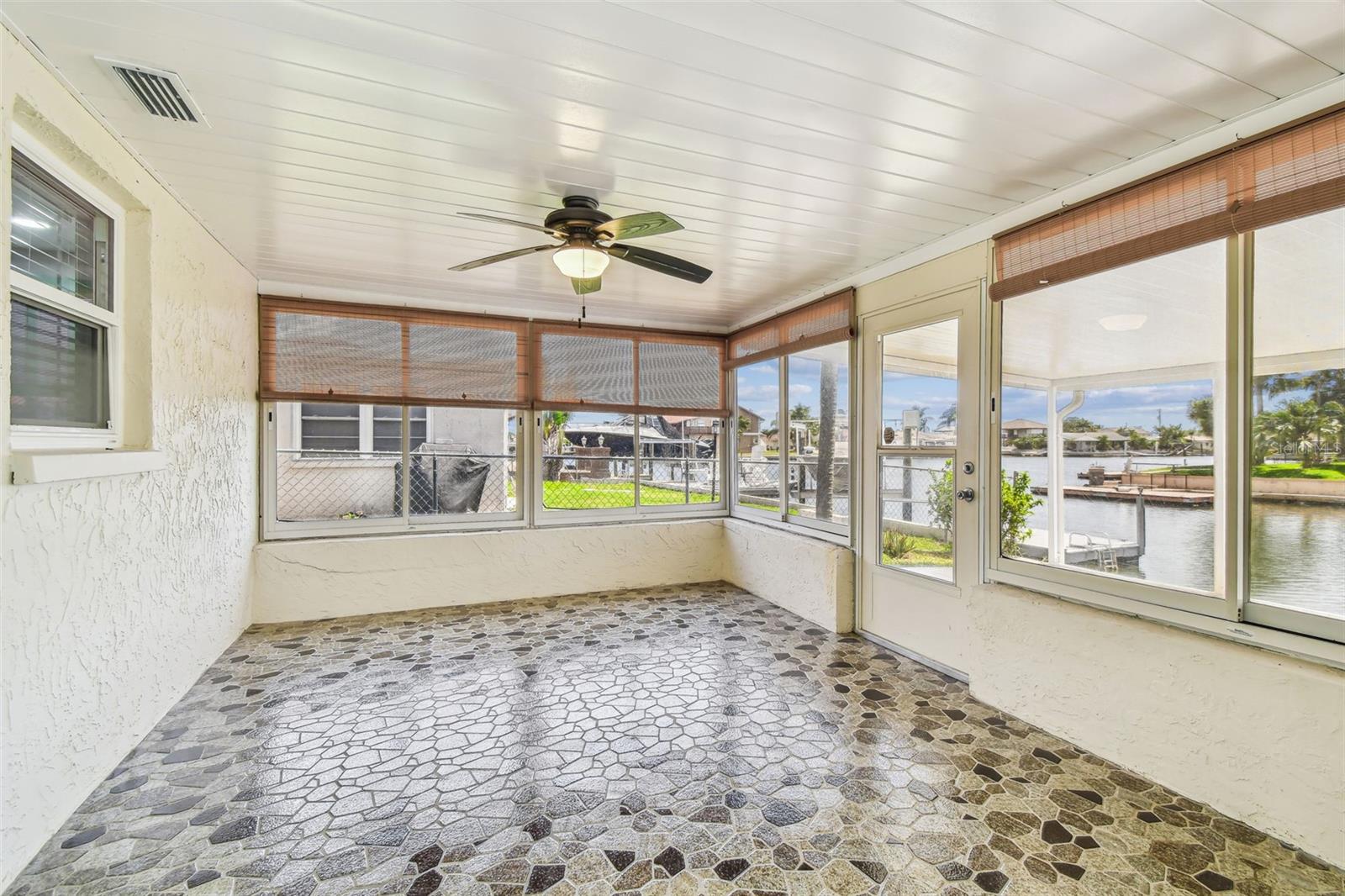 HUDSON BEACH ESTATES UN 3 ADD 1 - Residential Lease