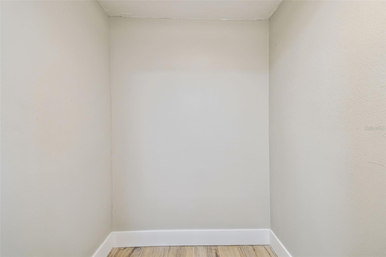 HUDSON BEACH ESTATES UN 3 ADD 1 - Residential Lease