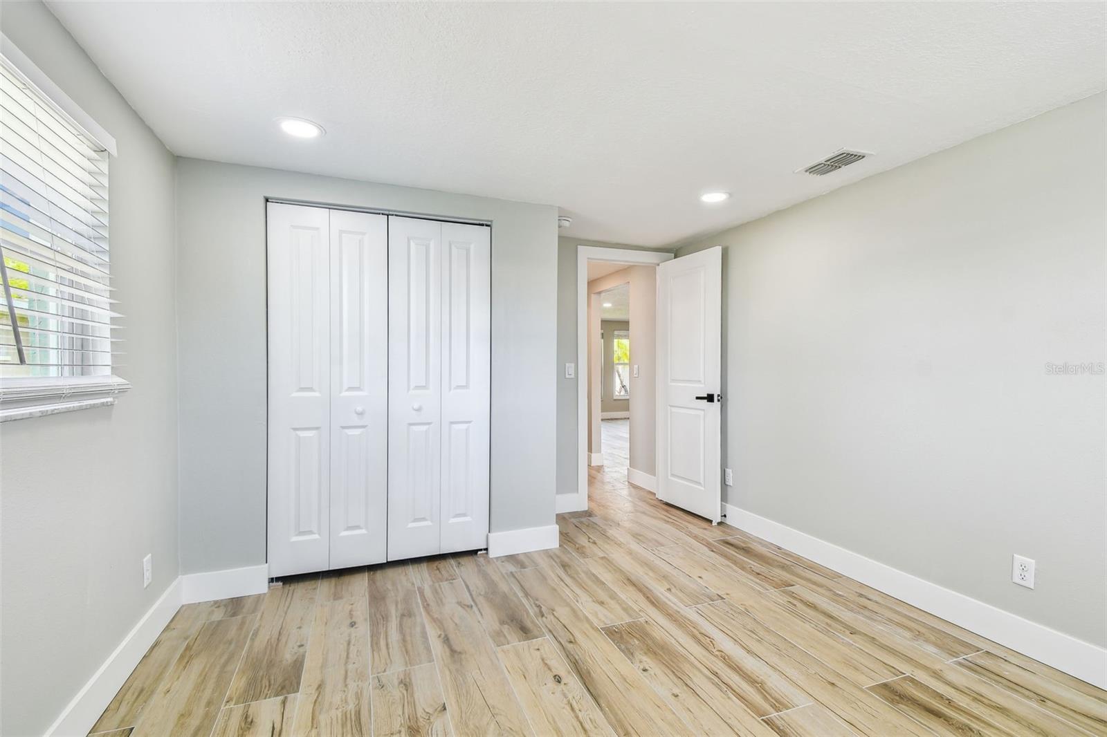 HUDSON BEACH ESTATES UN 3 ADD 1 - Residential Lease