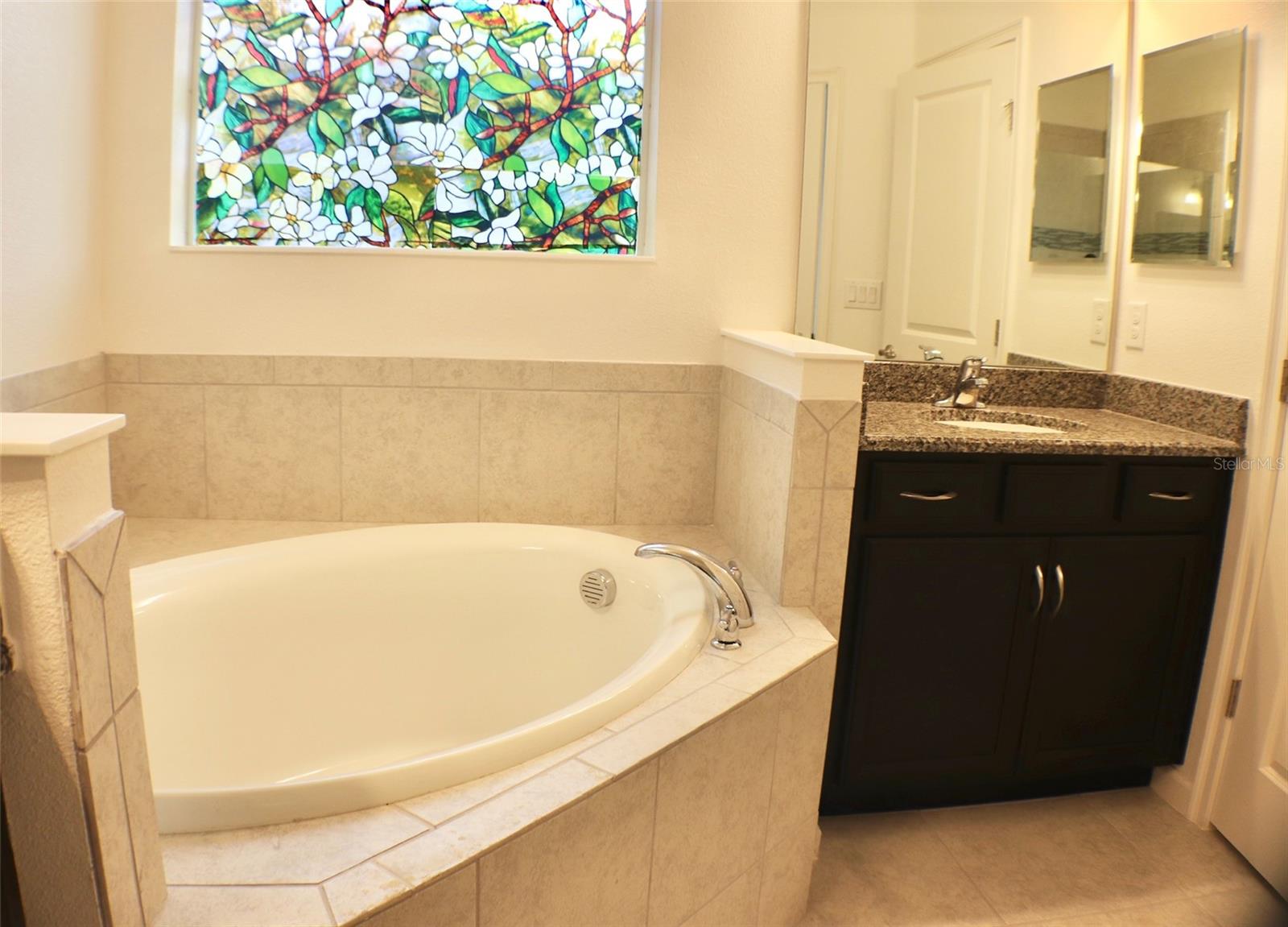 GOLDEN RIDGE - Residential Lease