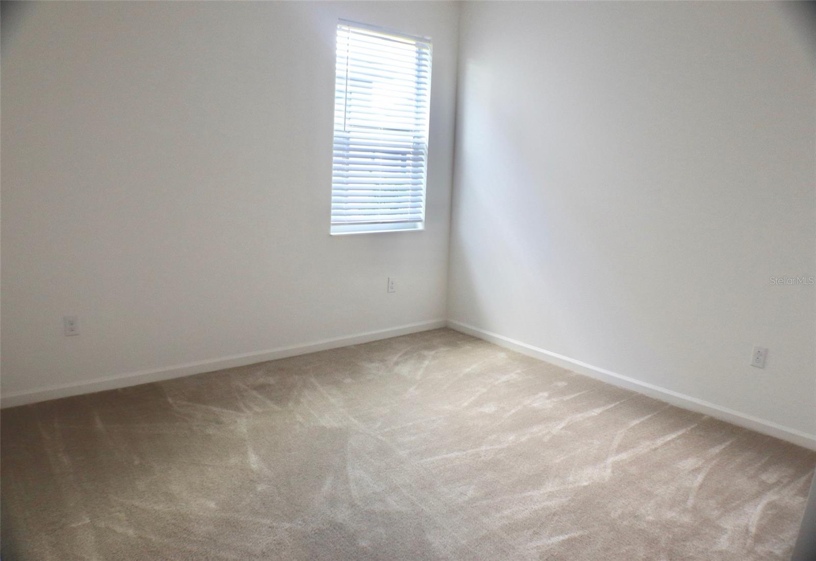 GOLDEN RIDGE - Residential Lease