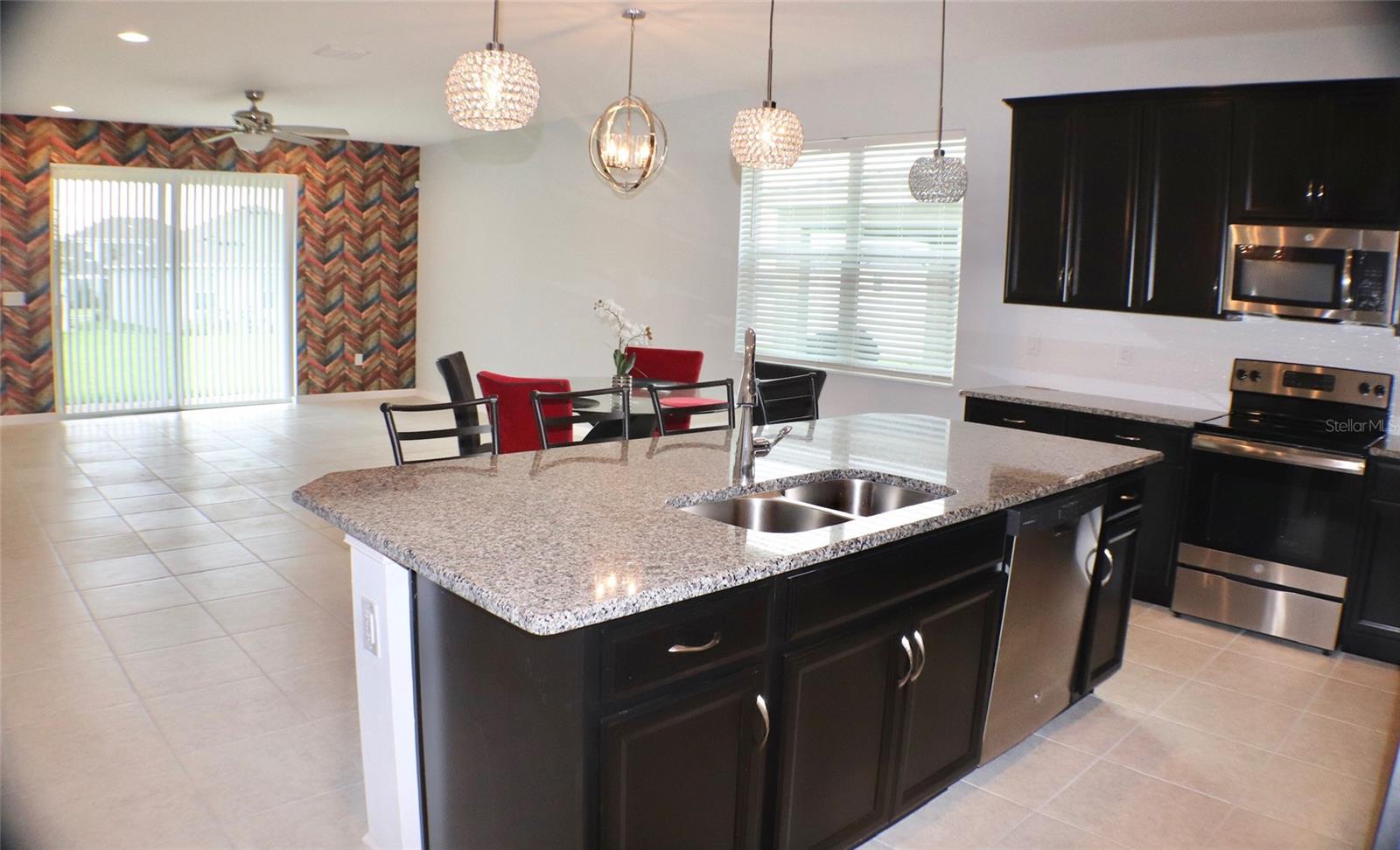 GOLDEN RIDGE - Residential Lease