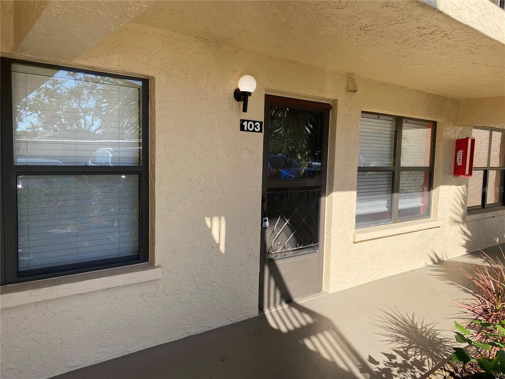 Photo of 435 30th Avenue W #D103, Bradenton, FL 34205 (MLS # A4689936)