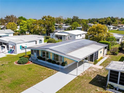 A home in BROOKSVILLE