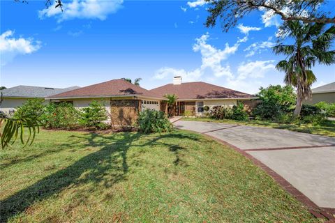 A home in LAKELAND