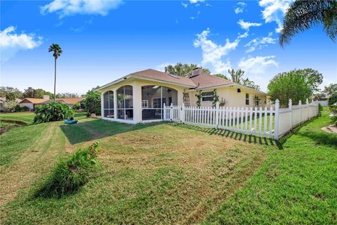 A home in LAKELAND