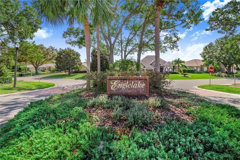 A home in LAKELAND