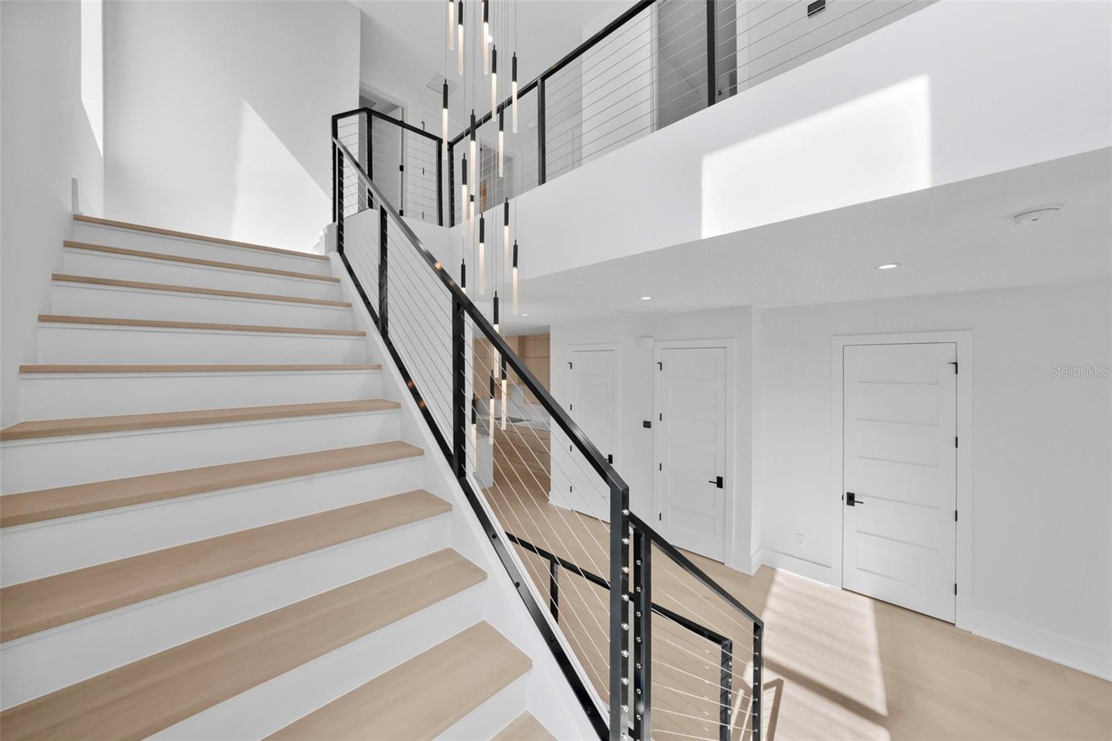 ROSS AT THE HEIGHTS TOWNHOMES - Residential