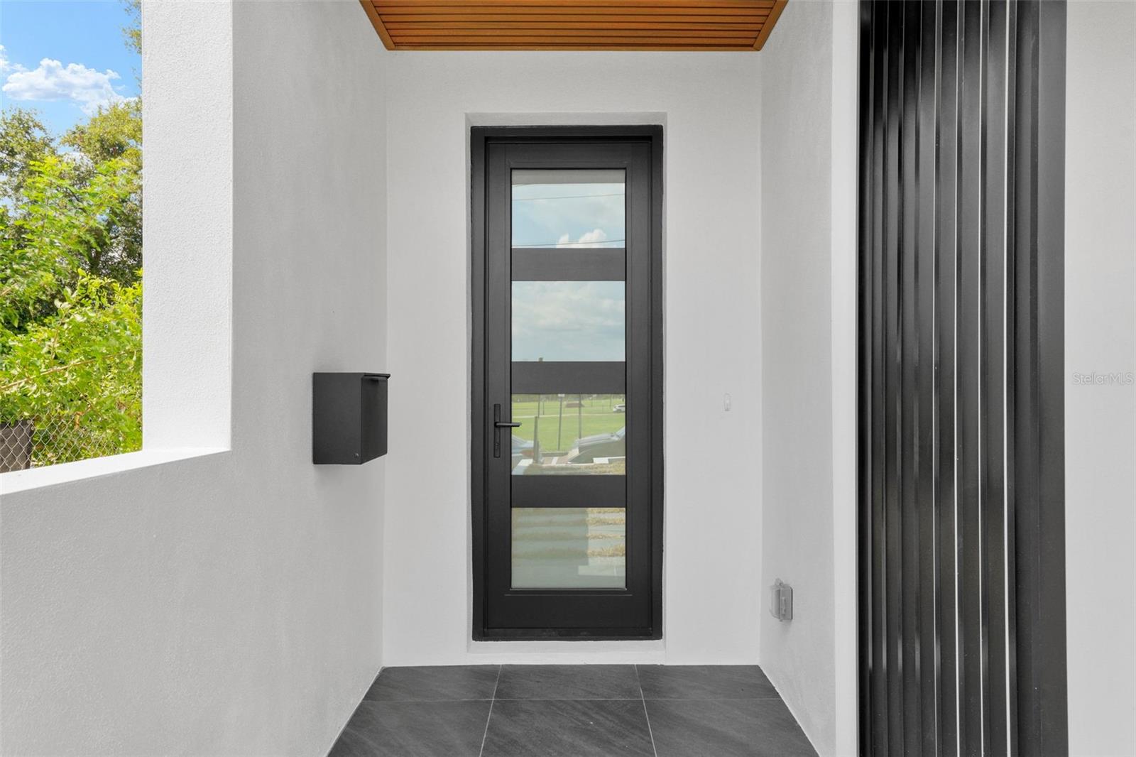 ROSS AT THE HEIGHTS TOWNHOMES - Residential