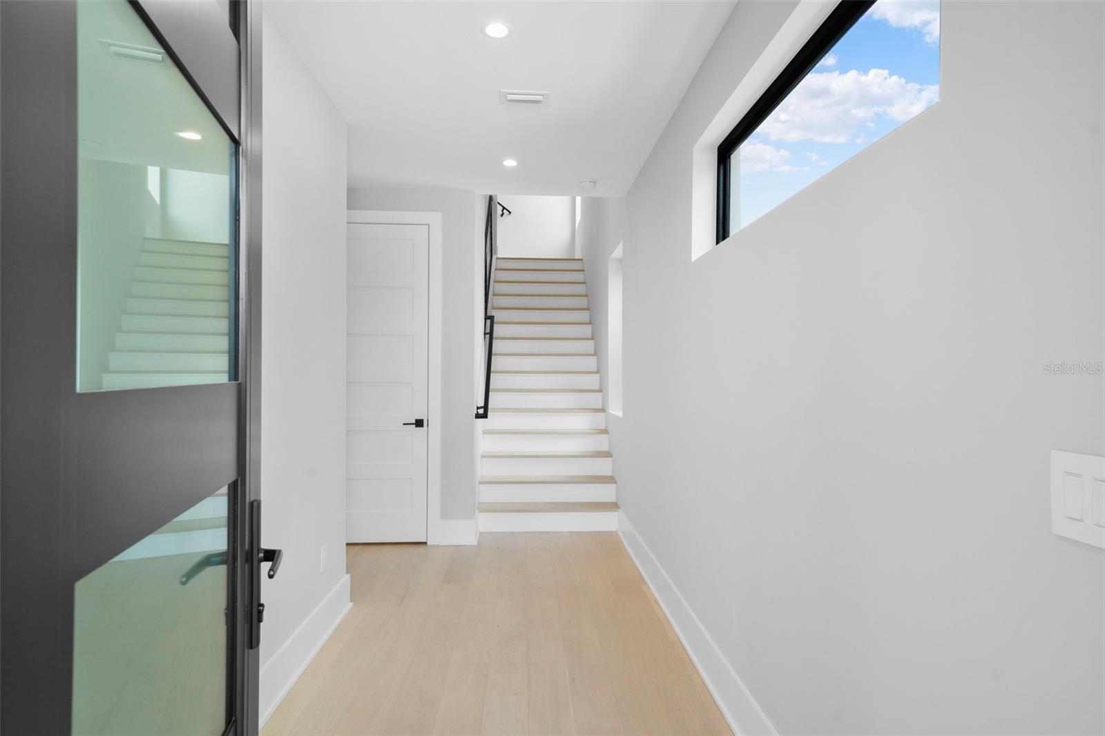 ROSS AT THE HEIGHTS TOWNHOMES - Residential