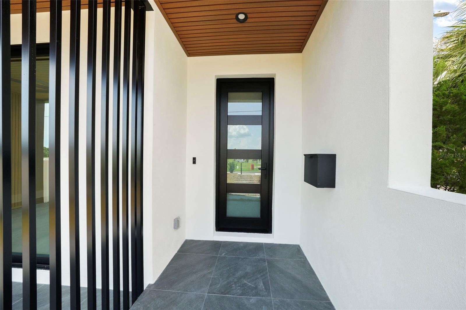 ROSS AT THE HEIGHTS TOWNHOMES - Residential