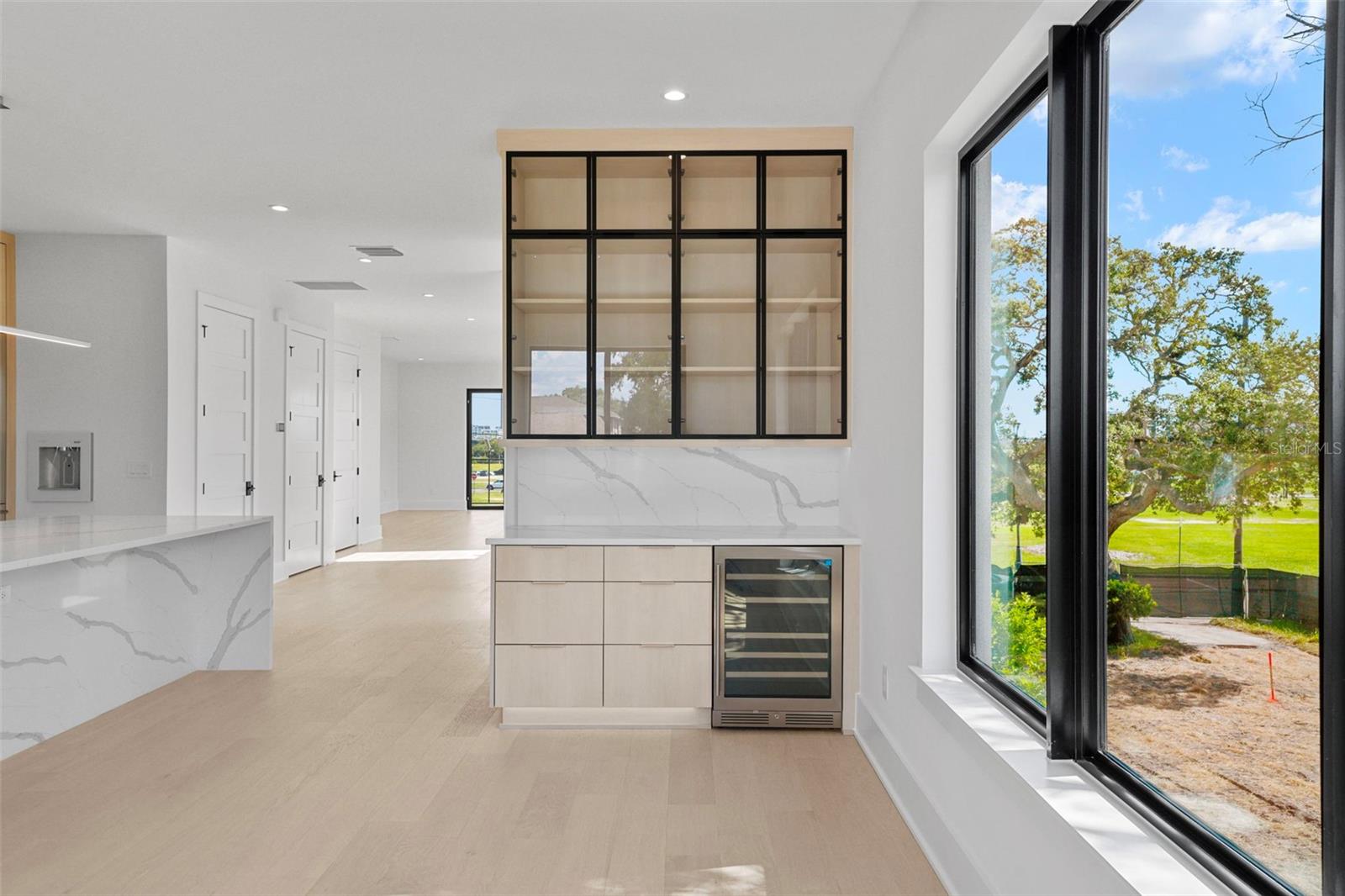 ROSS AT THE HEIGHTS TOWNHOMES - Residential