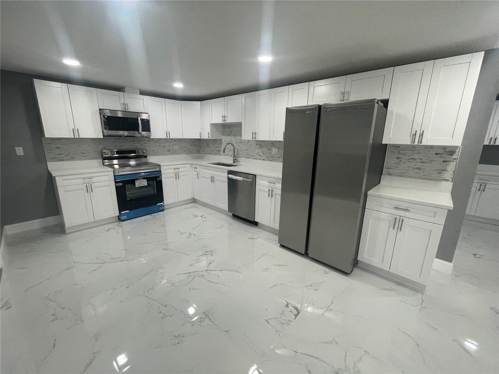 RIDGE CREST GARDENS - Residential