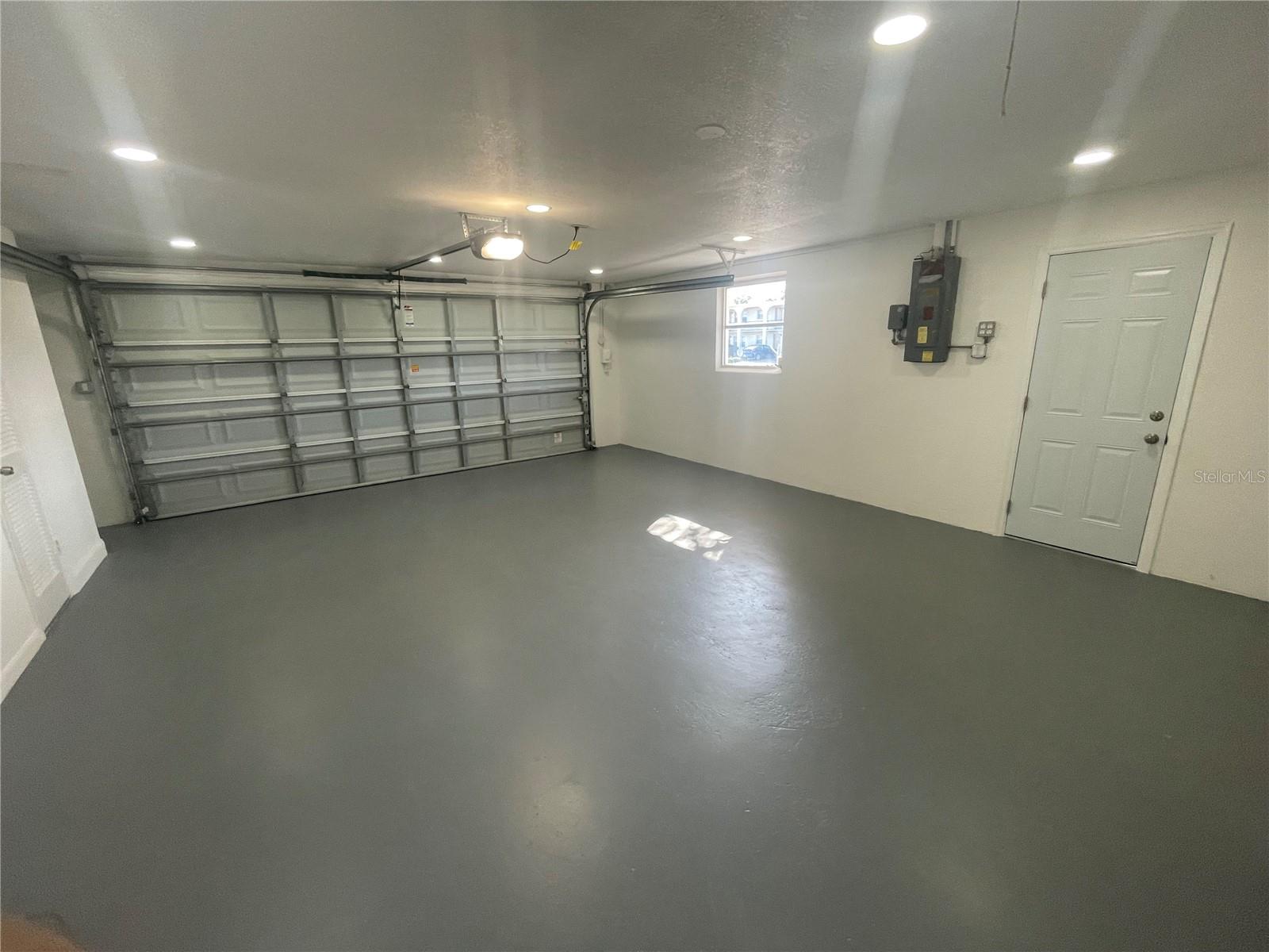 RIDGE CREST GARDENS - Residential