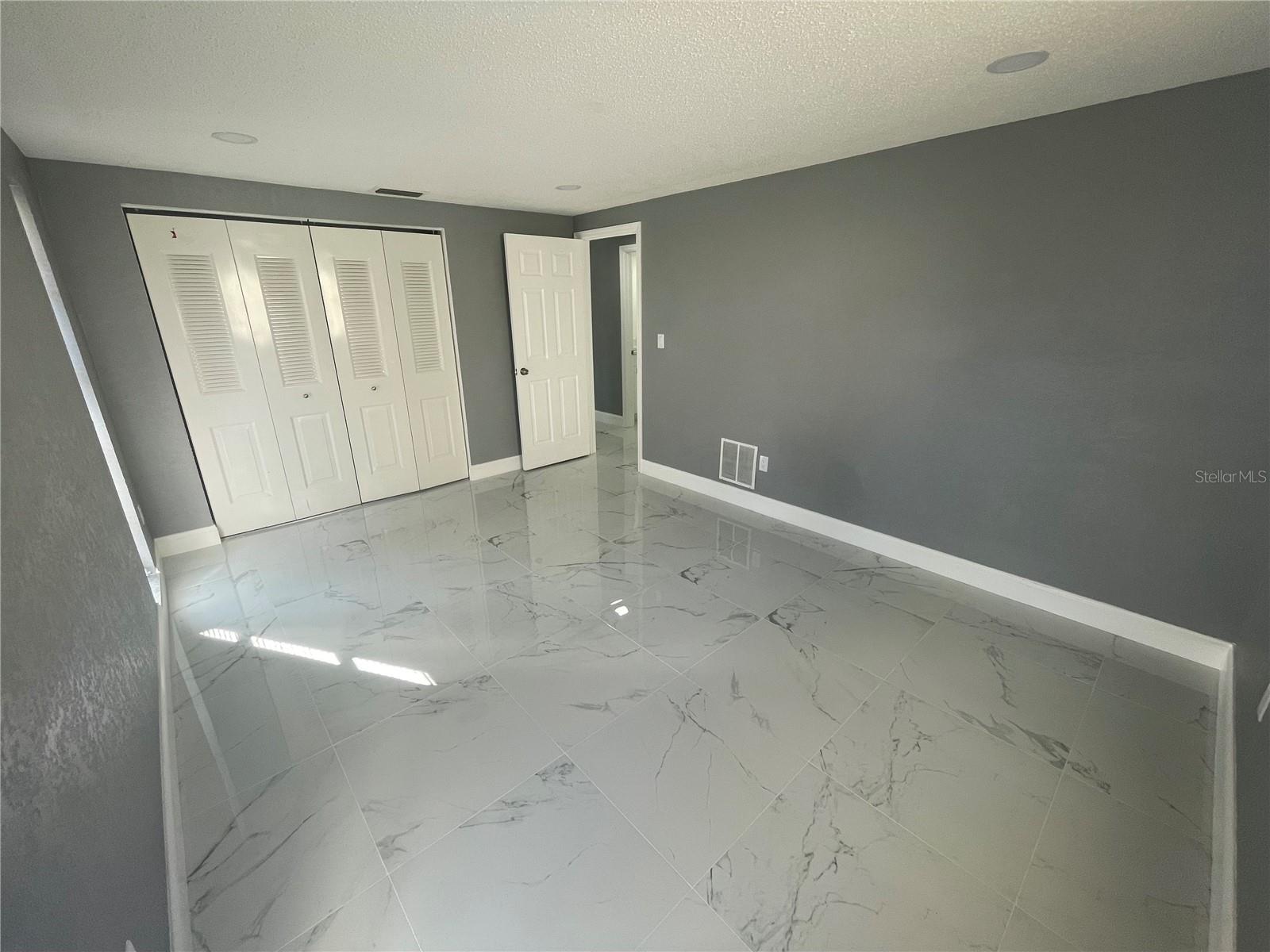 RIDGE CREST GARDENS - Residential