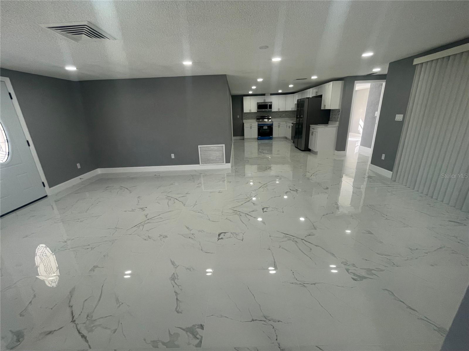 RIDGE CREST GARDENS - Residential