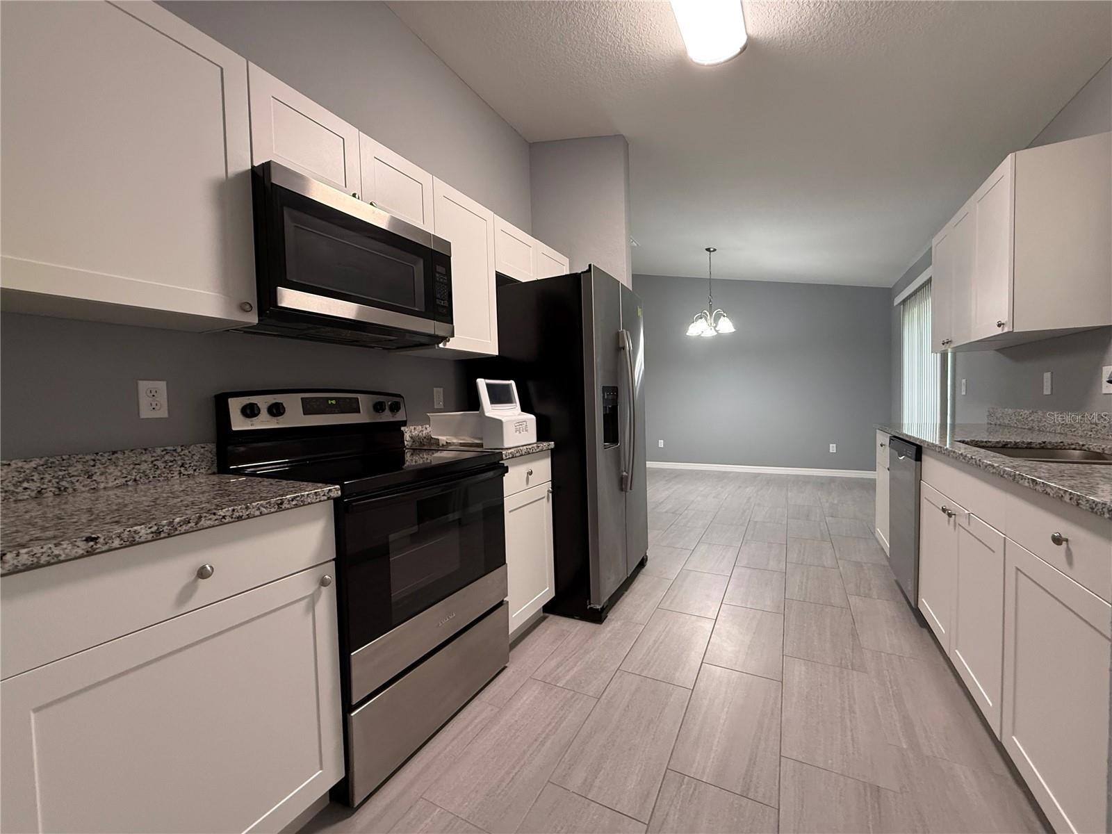 OCALA PARK ESTATES UN 2 - Residential Lease