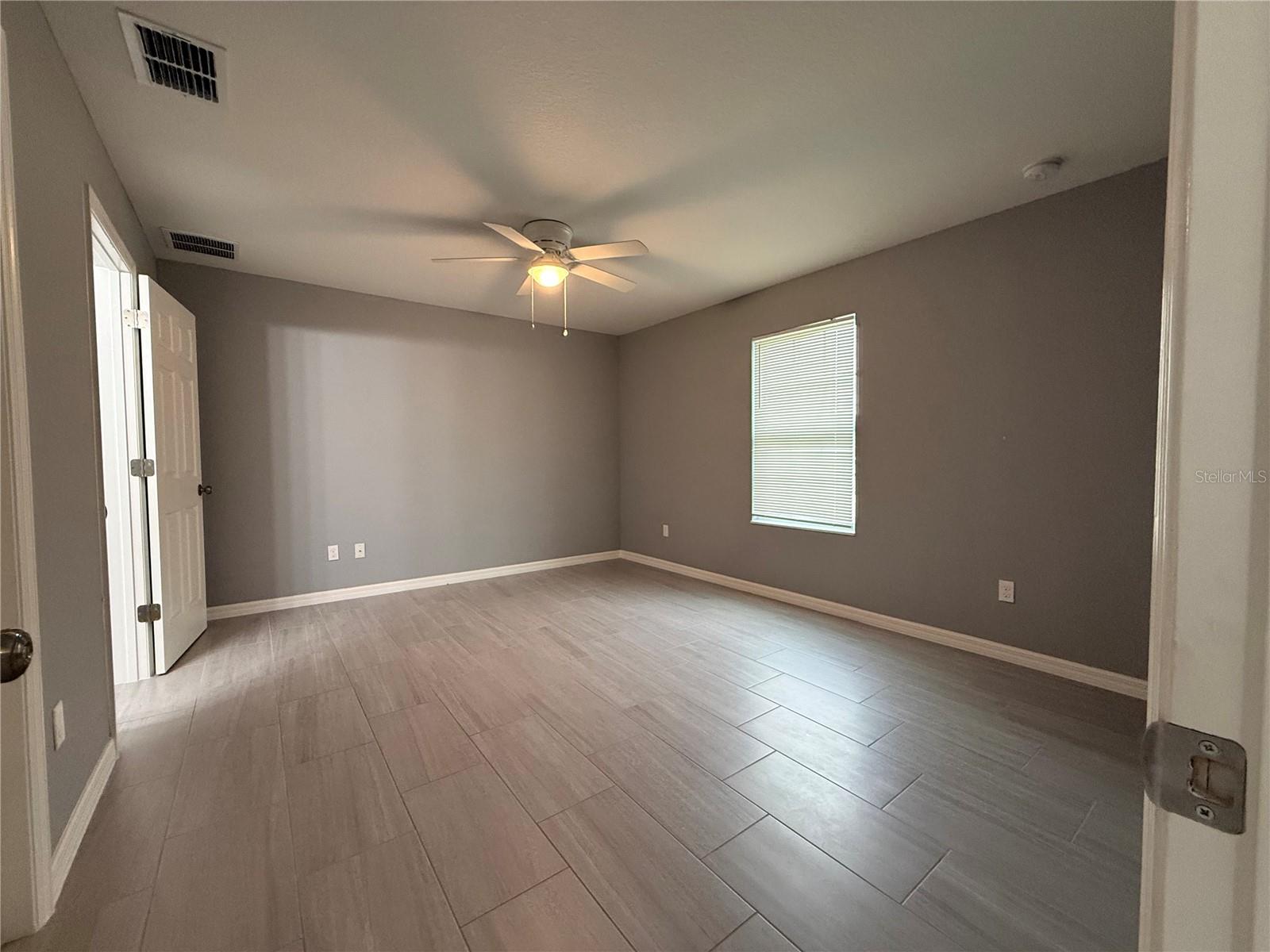 OCALA PARK ESTATES UN 2 - Residential Lease