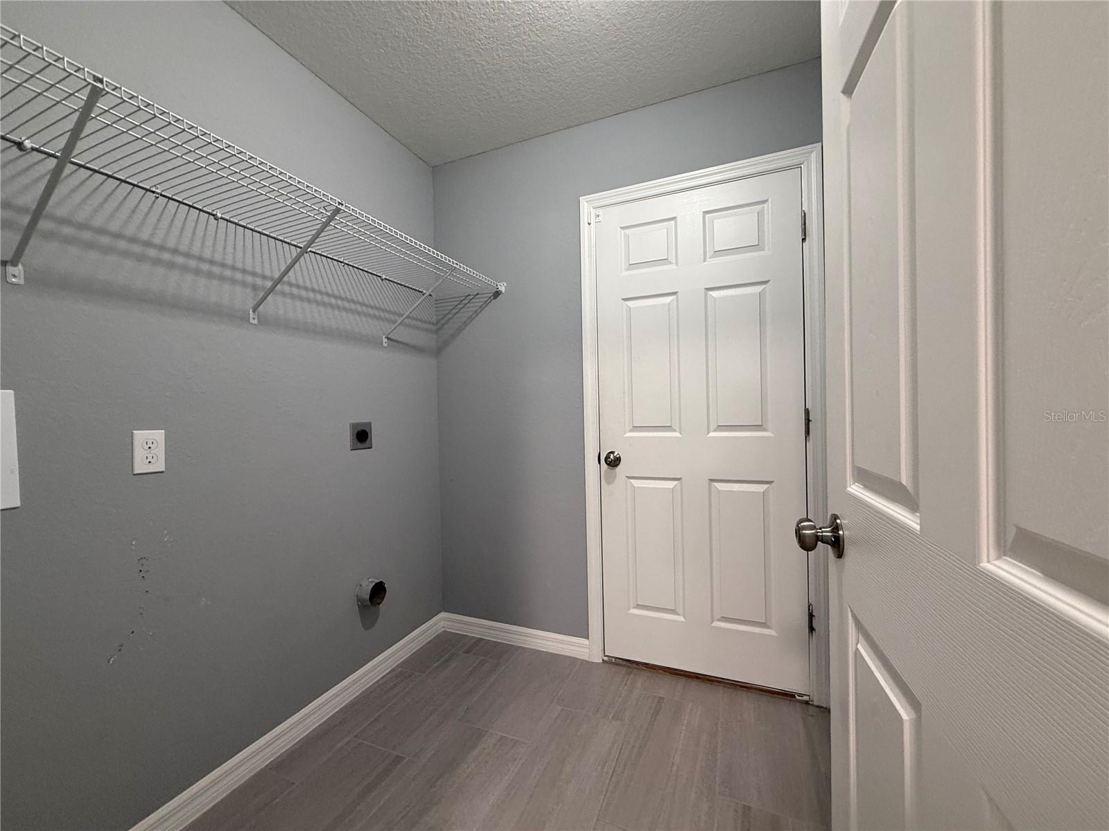 OCALA PARK ESTATES UN 2 - Residential Lease