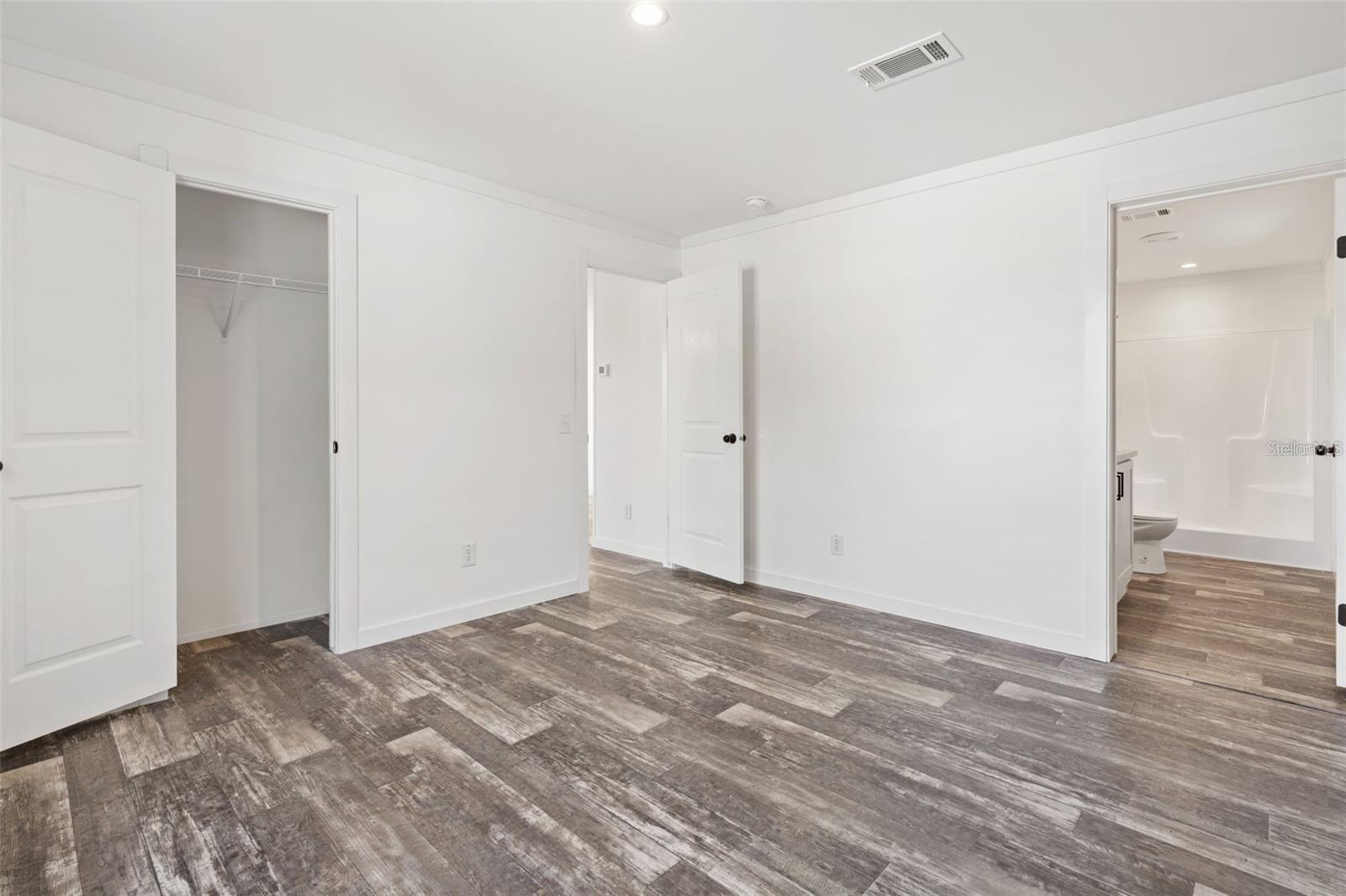 PINE BAY PARK - Residential