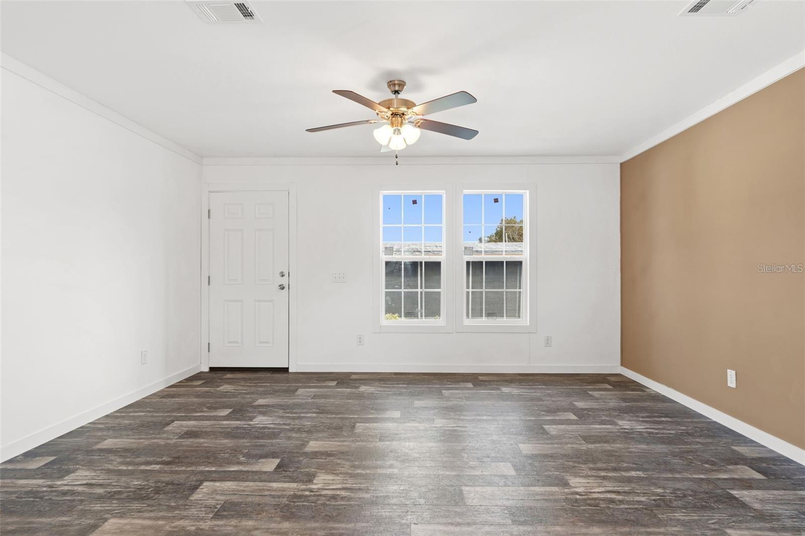 PINE BAY PARK - Residential