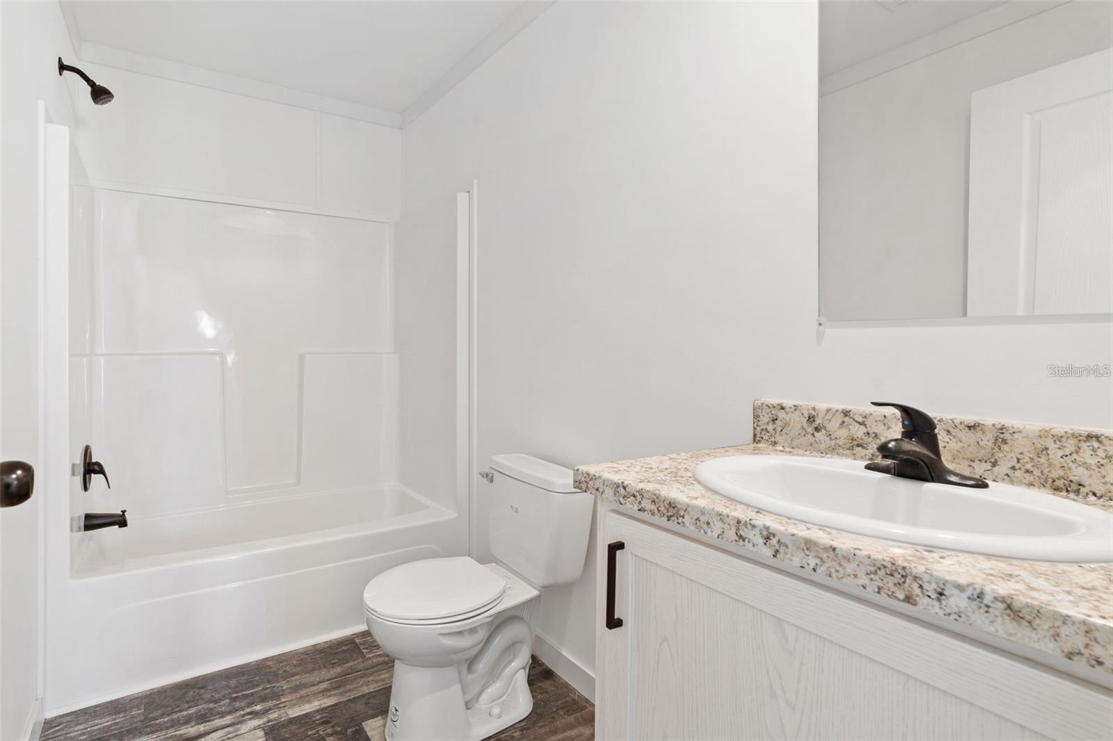 PINE BAY PARK - Residential