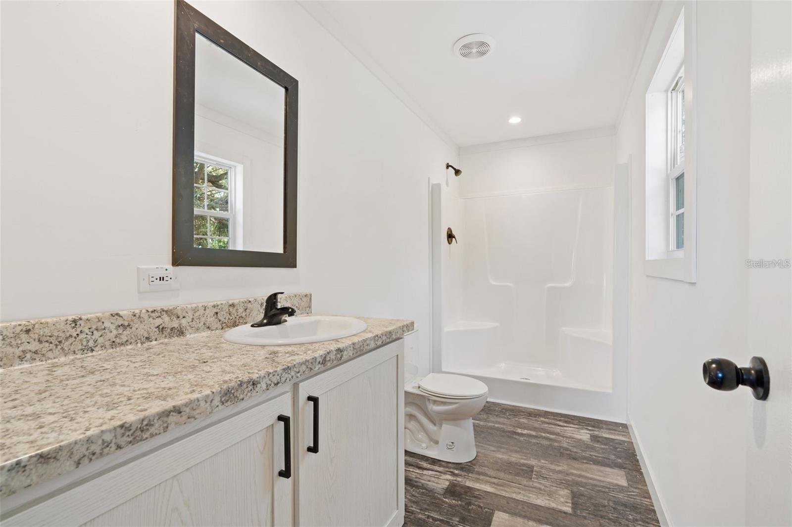 PINE BAY PARK - Residential