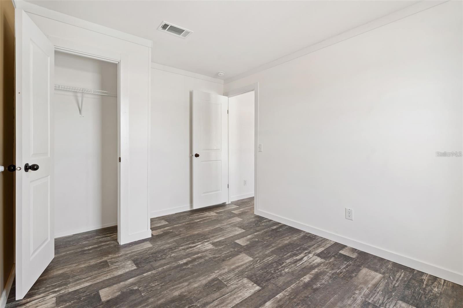 PINE BAY PARK - Residential