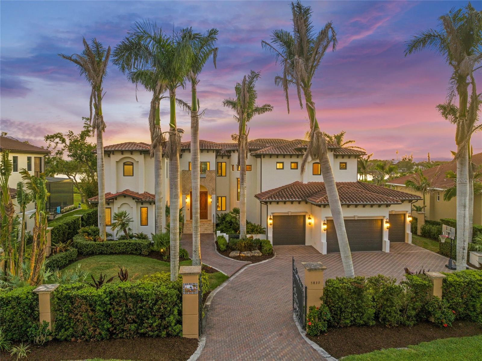 LEMON BAY ESTATES - Residential