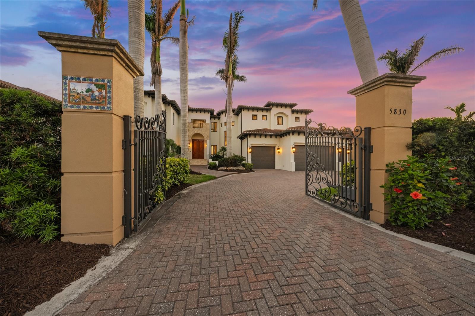 LEMON BAY ESTATES - Residential
