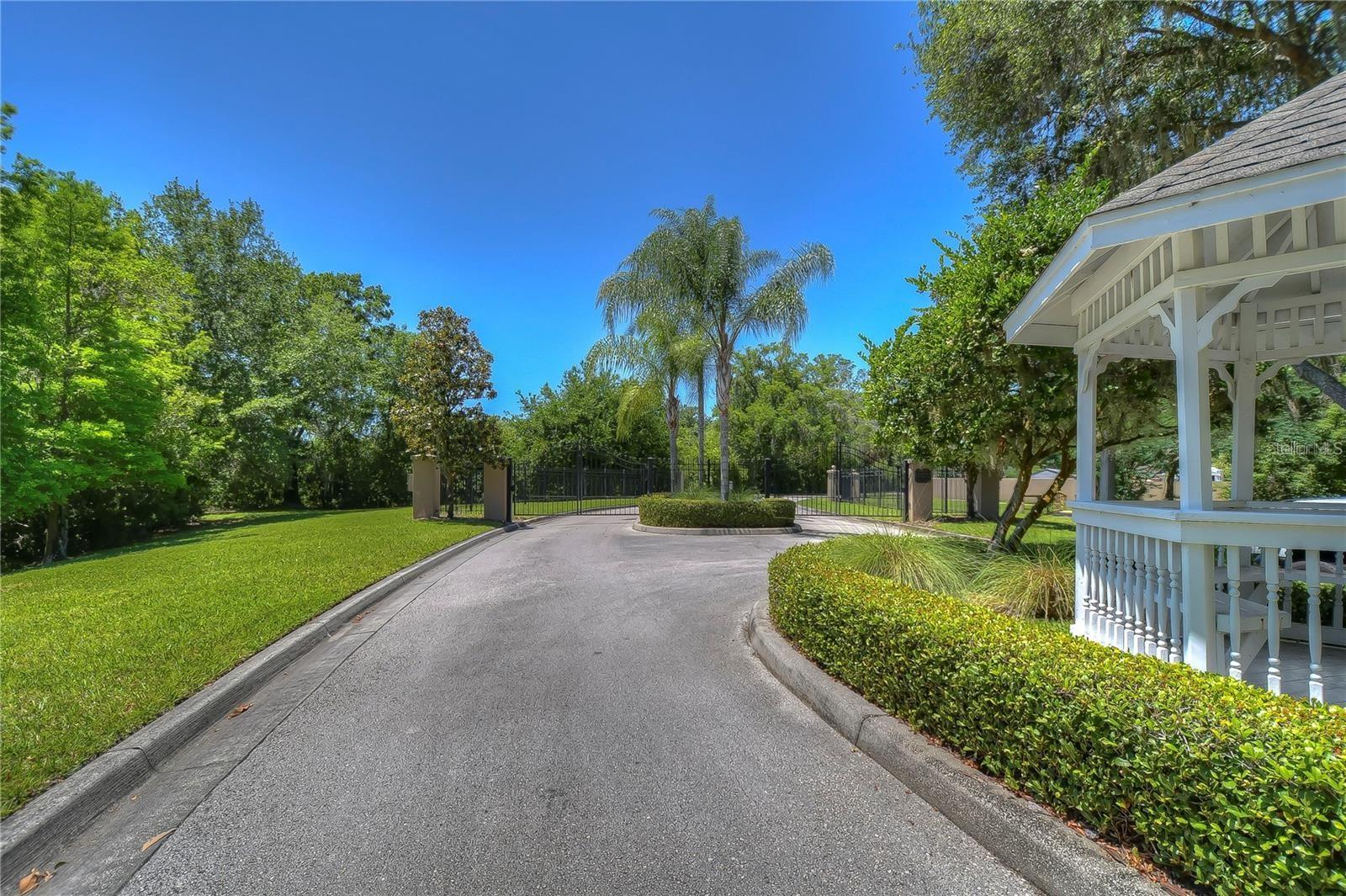 1460 KENSINGTON WOODS DRIVE