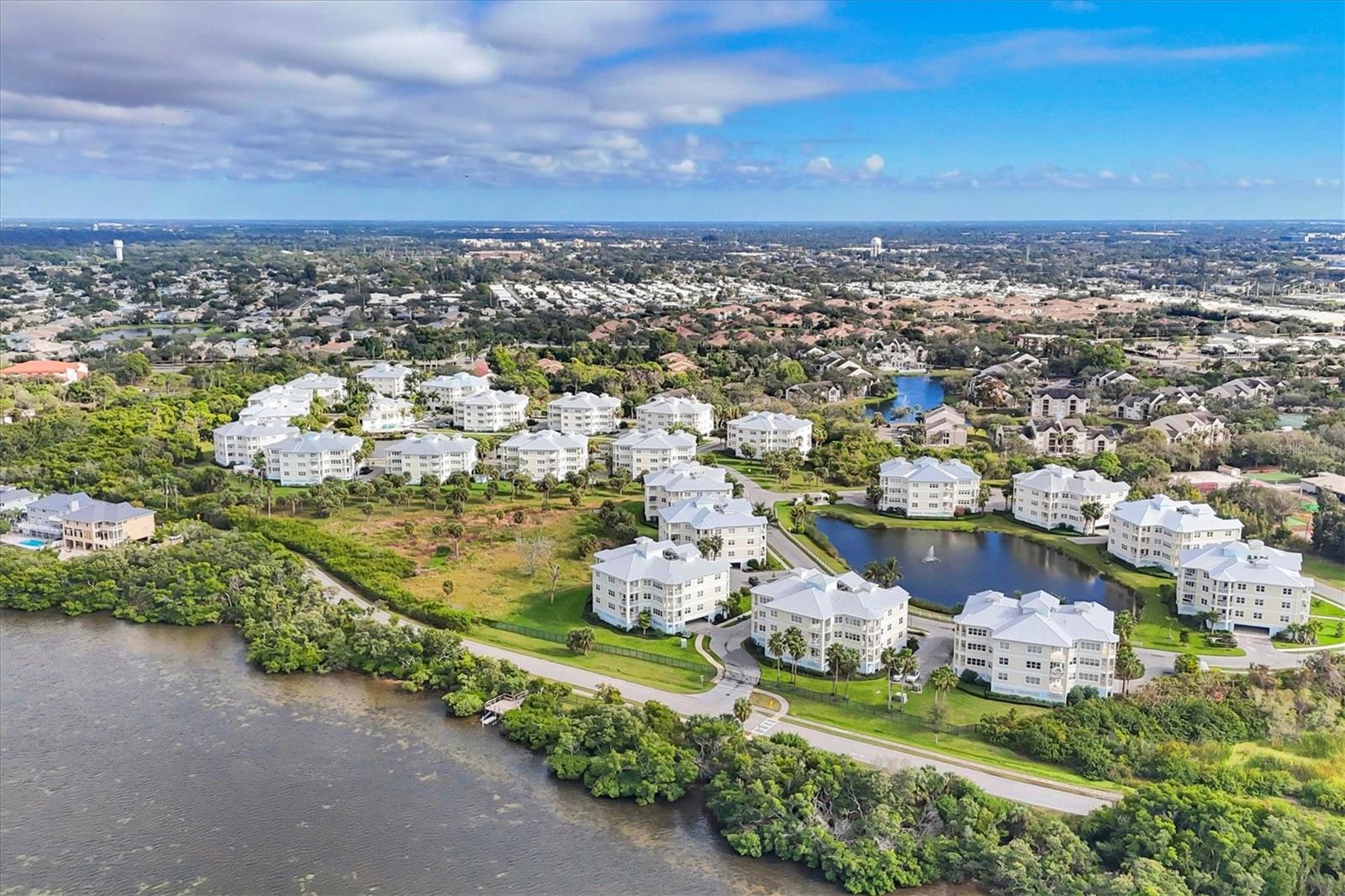 PALMA SOLA BAY CLUB - Residential