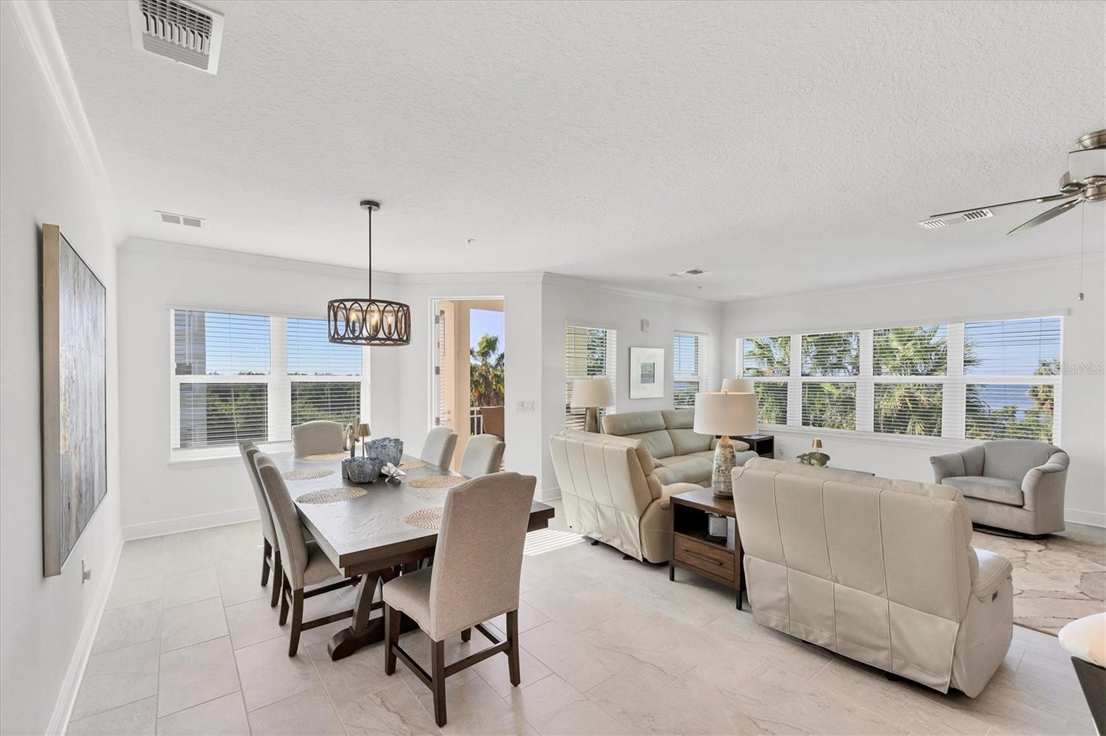 PALMA SOLA BAY CLUB - Residential