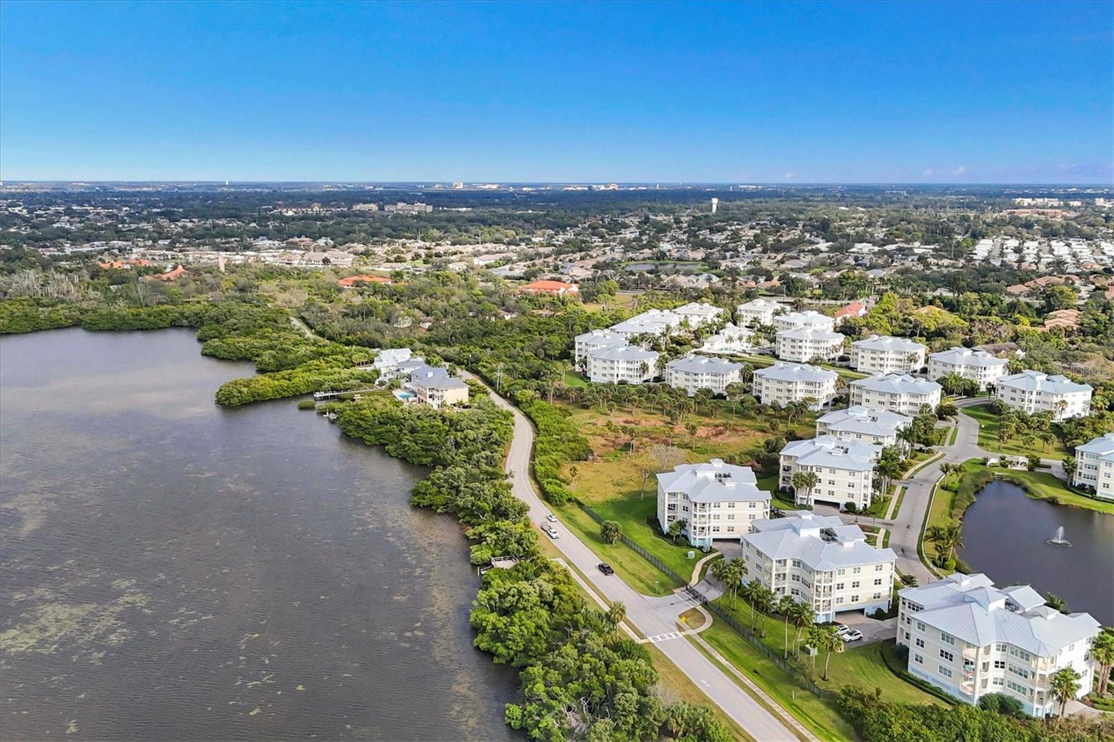 PALMA SOLA BAY CLUB - Residential