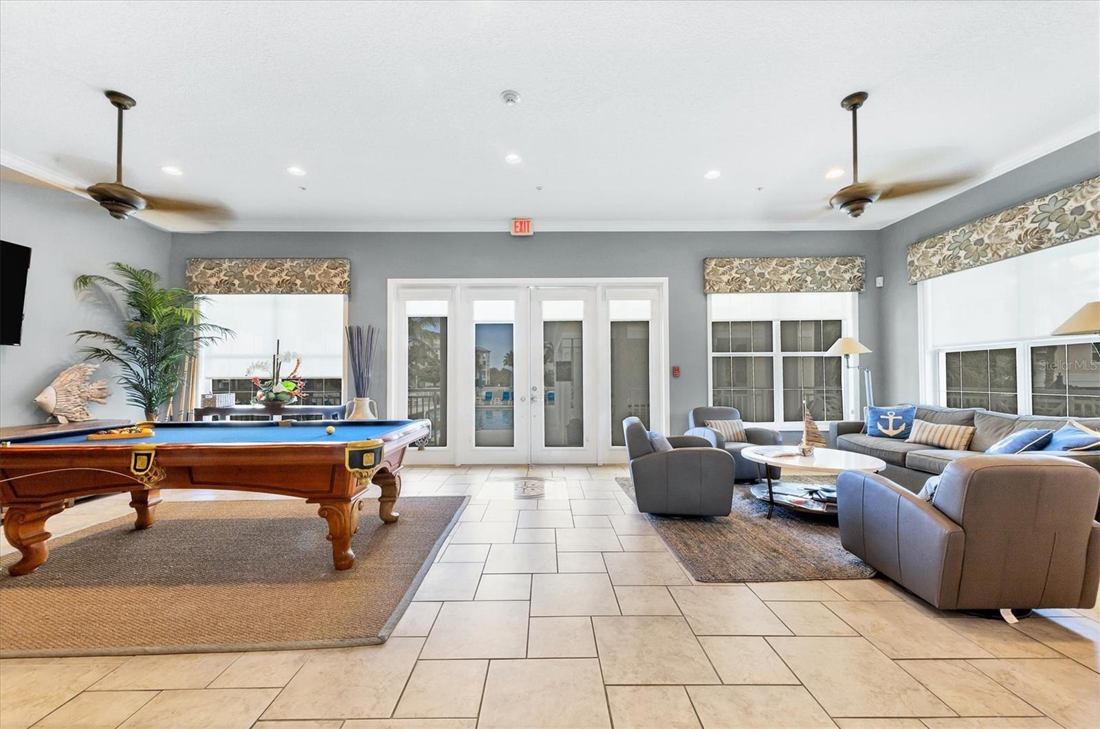 PALMA SOLA BAY CLUB - Residential