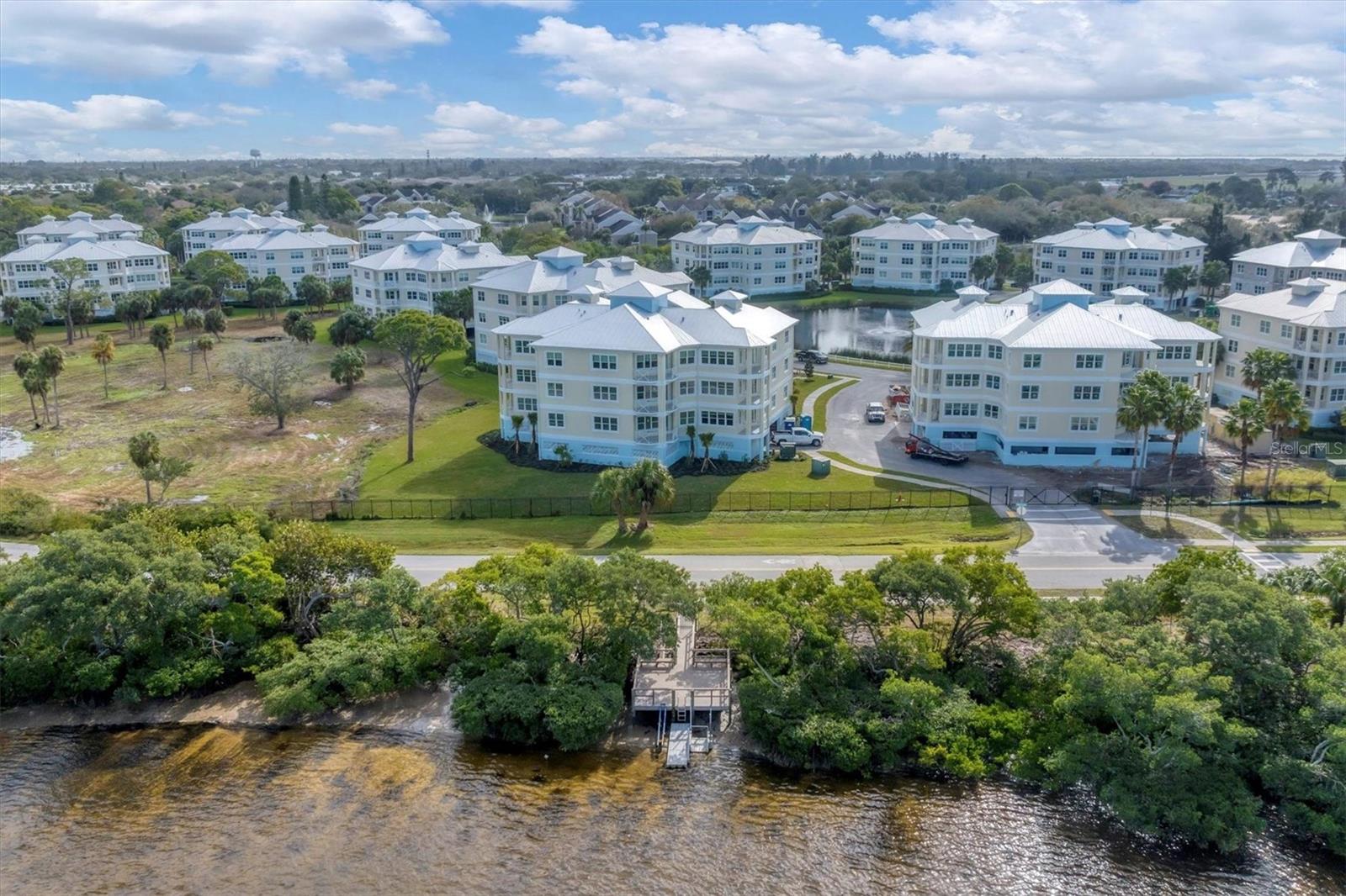 PALMA SOLA BAY CLUB - Residential