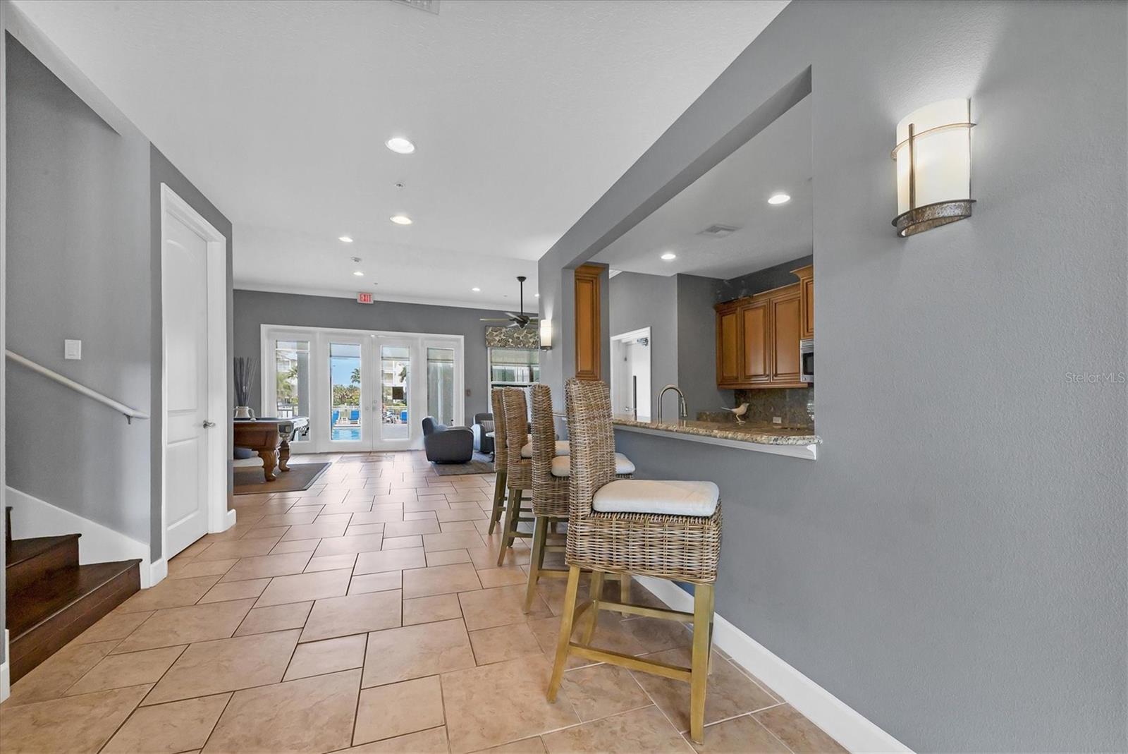 PALMA SOLA BAY CLUB - Residential