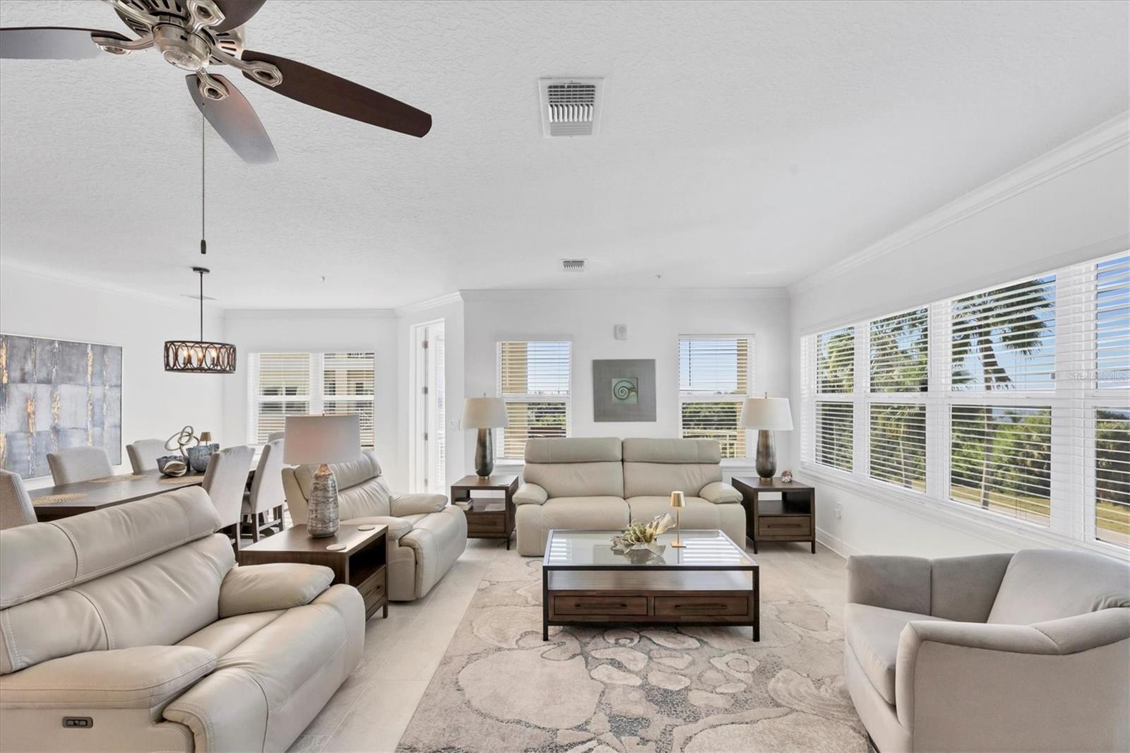 PALMA SOLA BAY CLUB - Residential