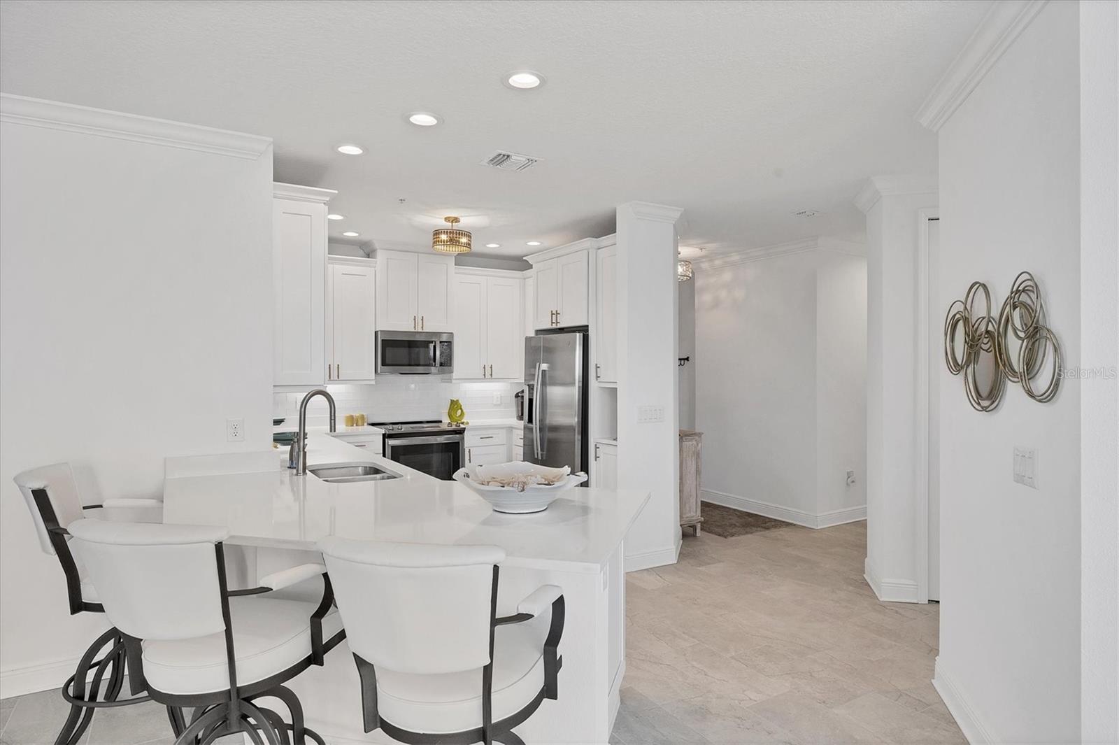 PALMA SOLA BAY CLUB - Residential