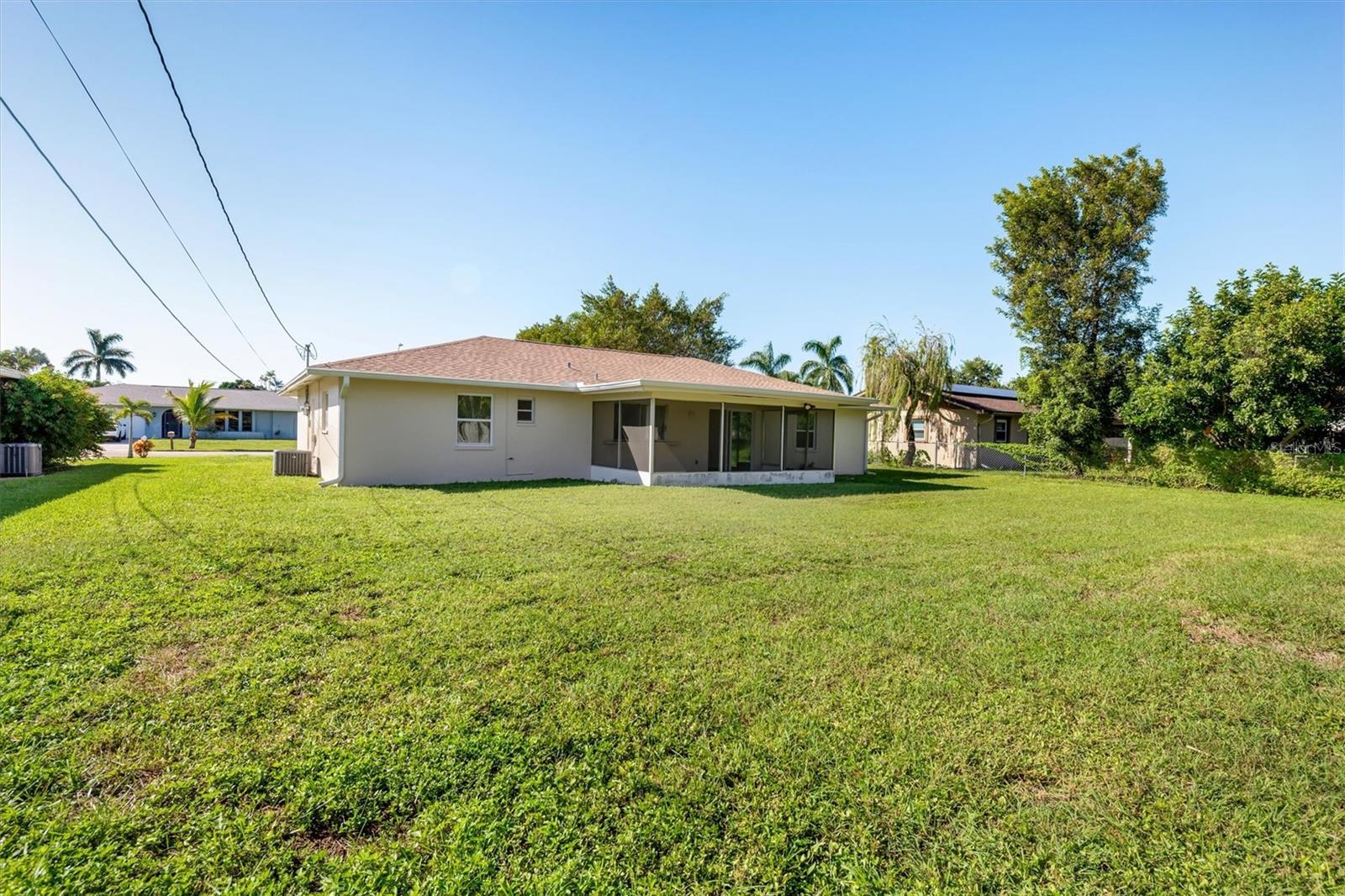 525 SE 35TH STREET