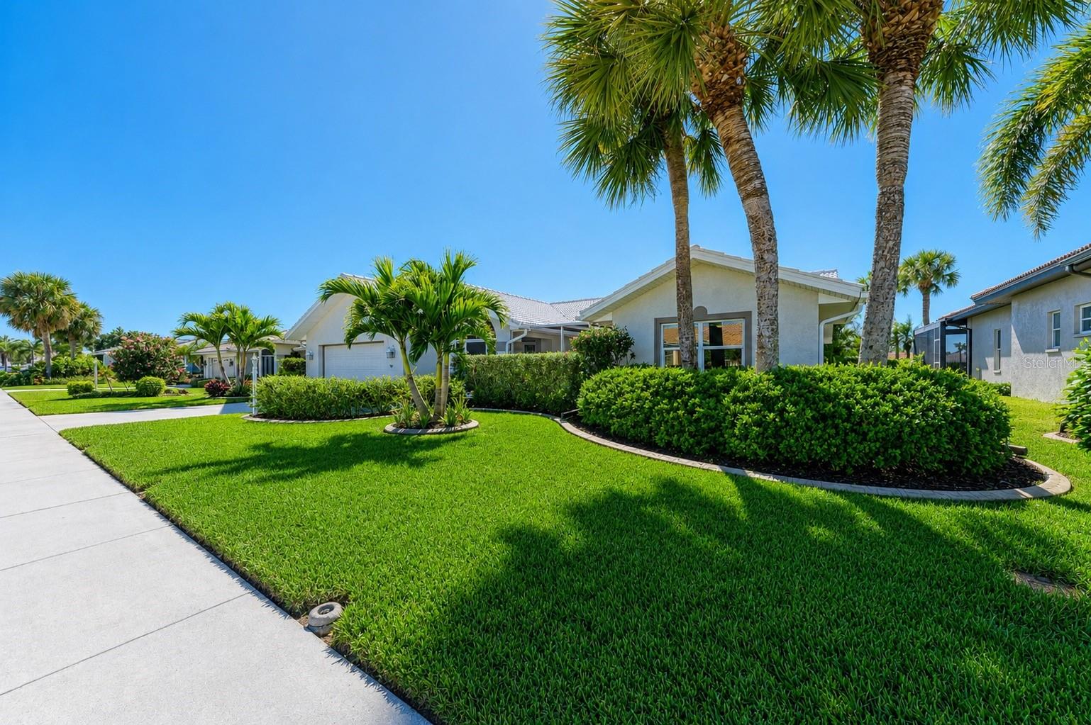 1679 VALLEY DRIVE, VENICE, FL, 34292 3 1679 VALLEY DRIVE